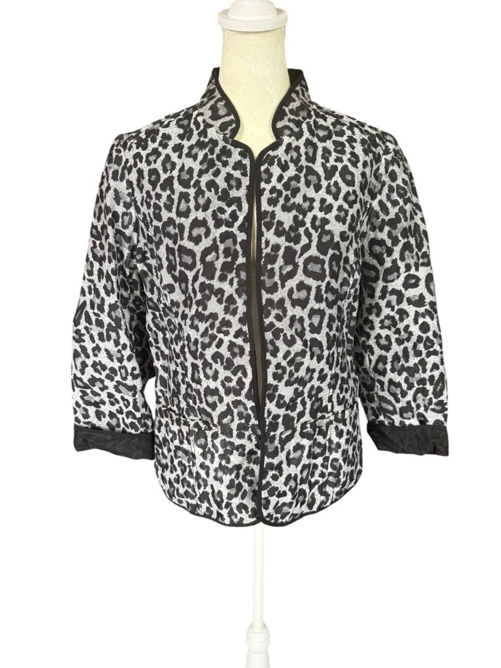 Chico's black and gray animal print 3/4 sleeve open cardigan with pockets 0